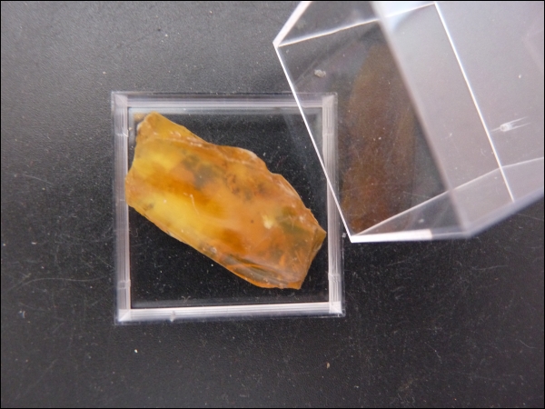 Opal yellow Tanzania large in box