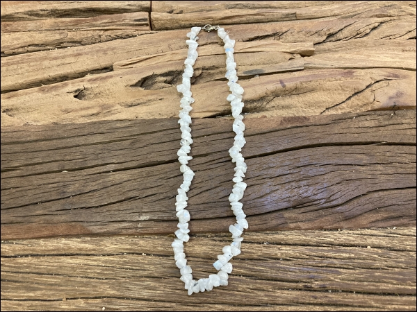 Necklace short Moonstone white